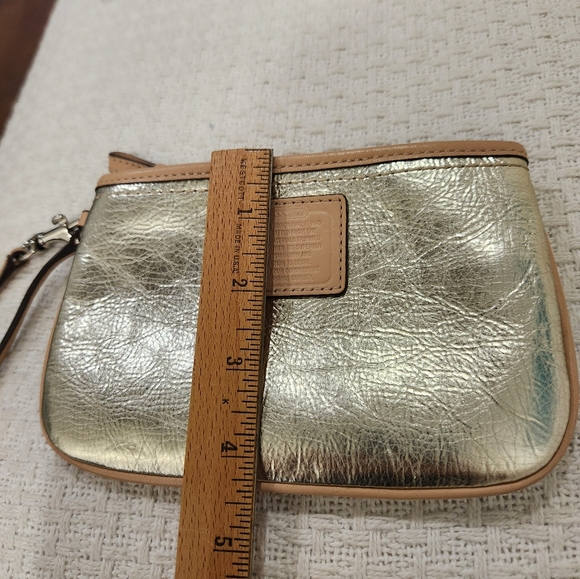 COACH GOLD WALLET PURSE VGUC - Picture 9 of 10